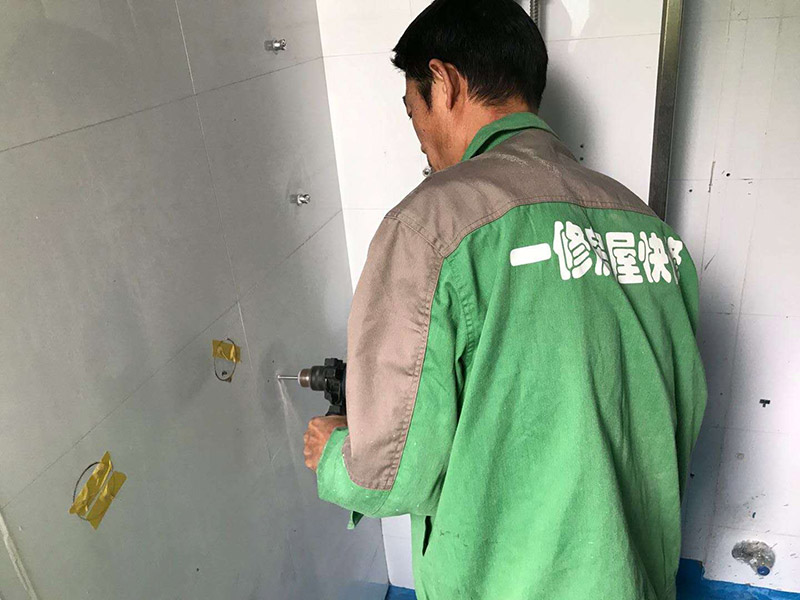 上海專業水電工上門維修服務平臺哪家好？從這些方面來判斷
